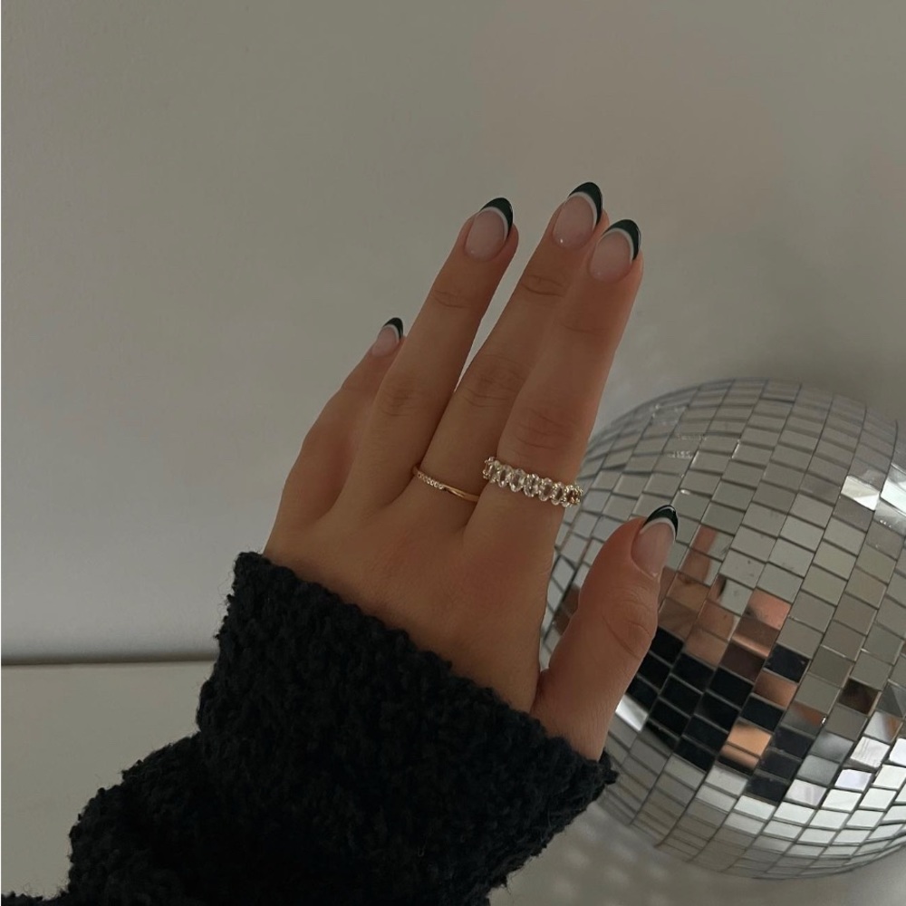Danielle jonas oval stone ring